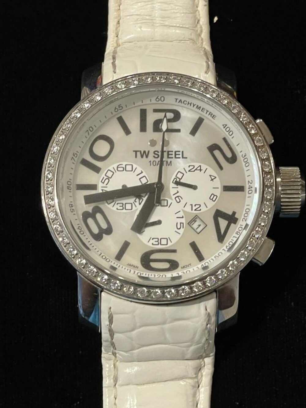 TW Steel Grandeur TW54 45mm Chronograph Mother of Pearl Crystal Bezel Quartz